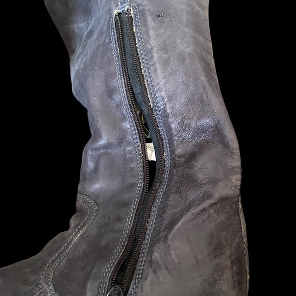 Gorgeous over the knee boots - Picture 4 of 8